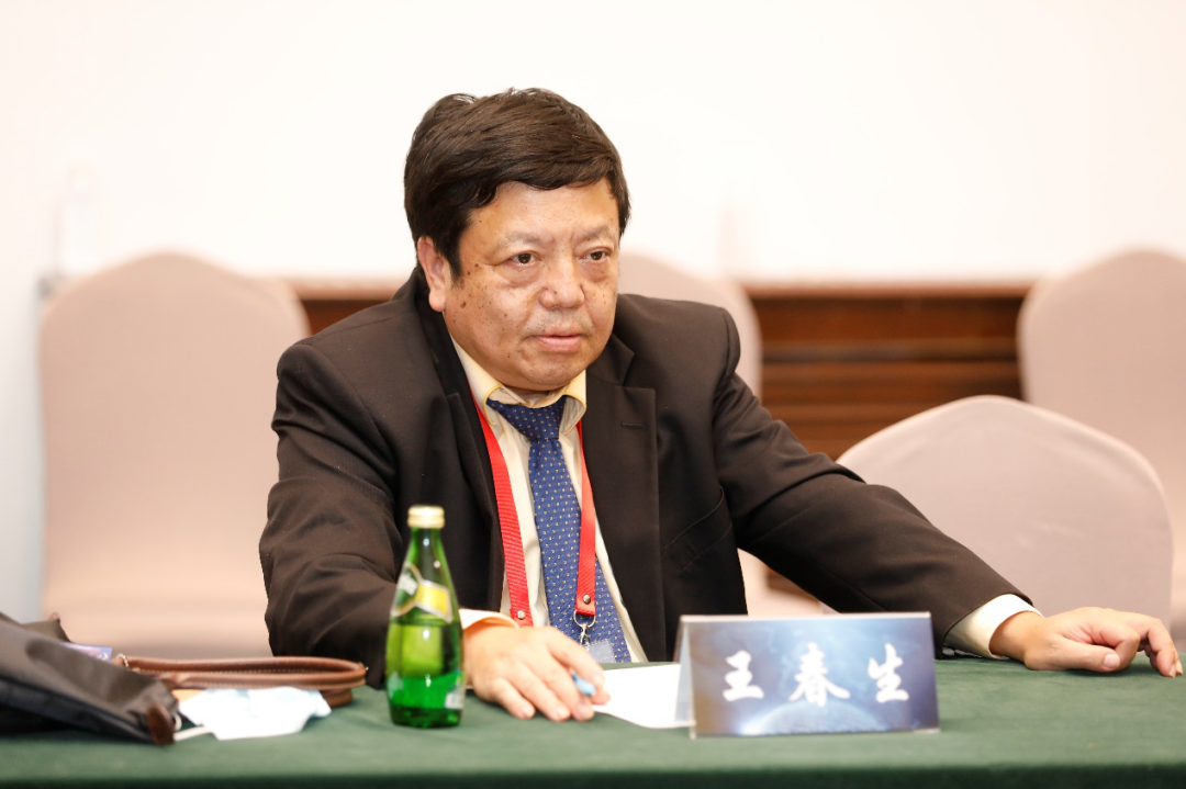 全国体外循环专业委员会候任主任委员,复旦大学附属中山医院李欣教授